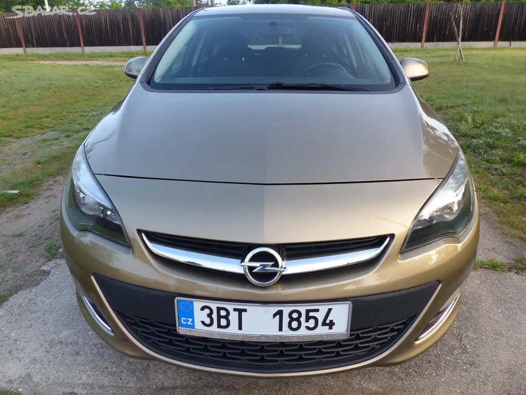 Opel Astra 2014